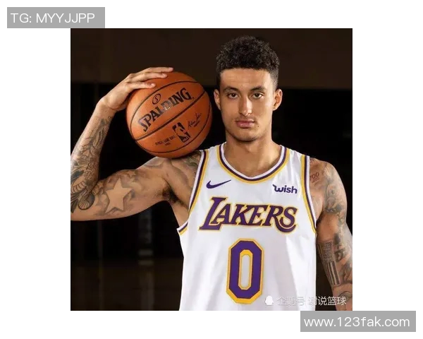 雷迪克:湖人目前首要任务是保护詹姆斯,而不是让他凑场次评奖 雷迪克:湖人目前首要任务是保护詹姆斯,而不是让他凑场次评奖