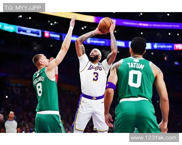 11胜1负！6胜6负！联盟倒数第1！湖人被高估了，雷迪克要看清现实