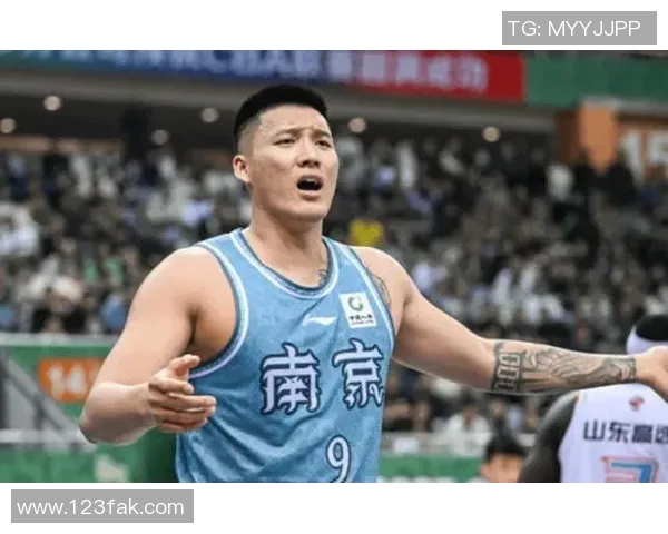 曾繁日生死时刻抢下前场篮板补篮绝杀，助吉林东北虎掀翻广厦队!_比赛_1_CBA